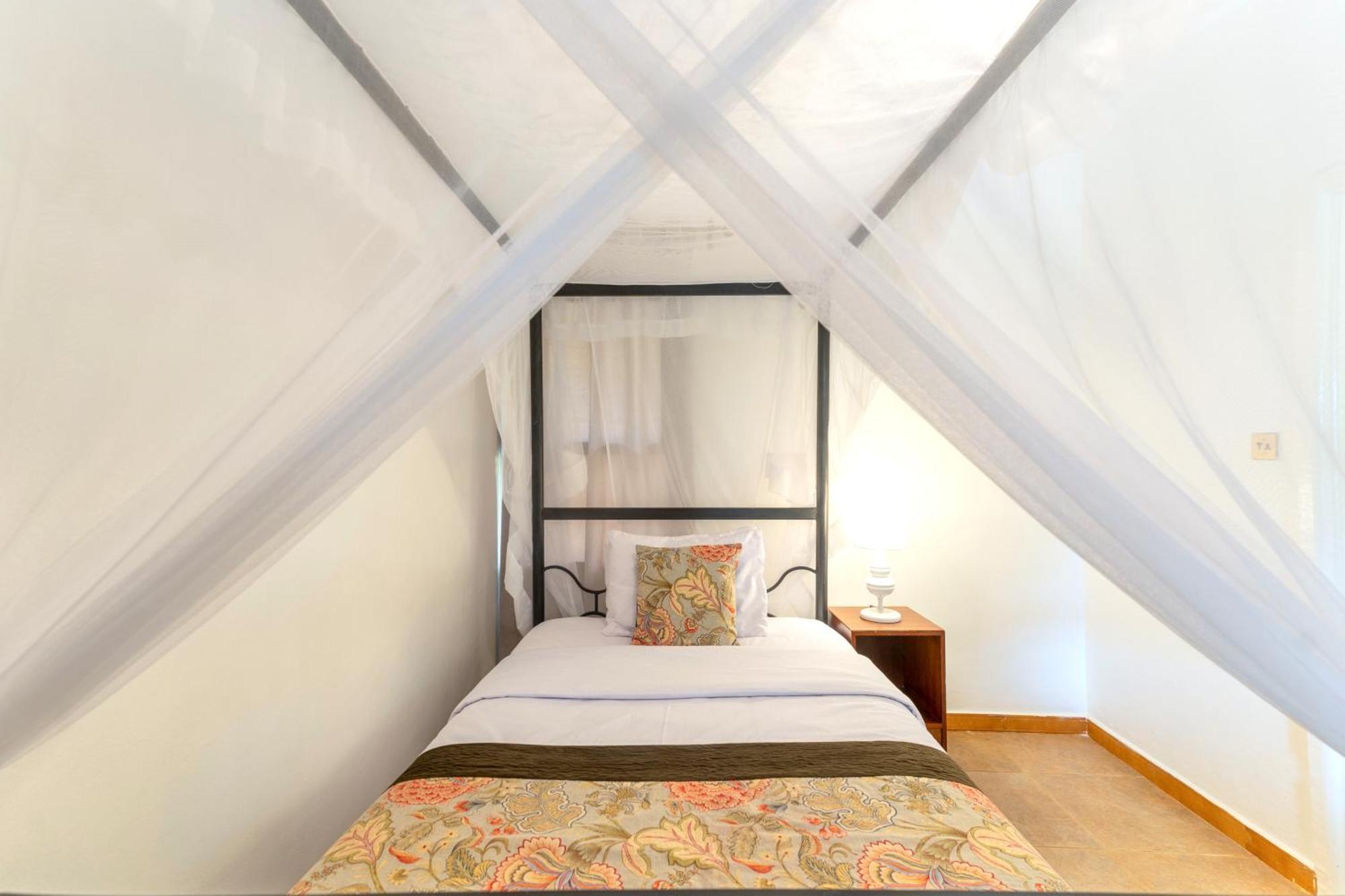 Masindi Hotel 외부 사진